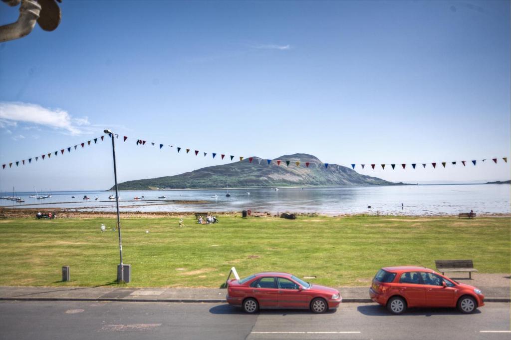 Lamlash Bay Hotel Exterior photo